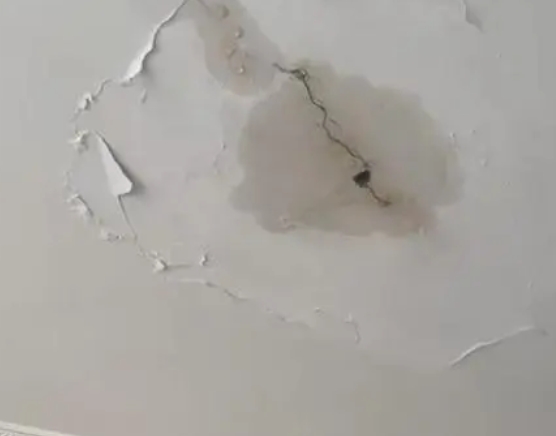 卡若阳台漏水维修公司分享下屋面防水工程质量问题原因分析